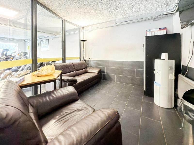 Immeuble - 1 400 m²