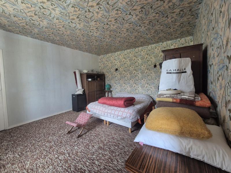 Maison - 300 m² - 11 pièces