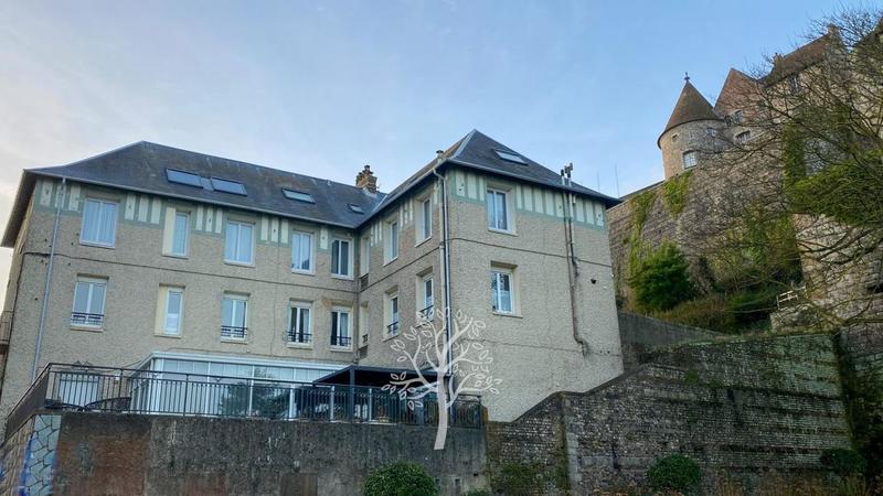 Appartement - 170 m² - 6 pièces