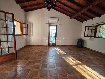 Maison - 98 m² - 5 pièces