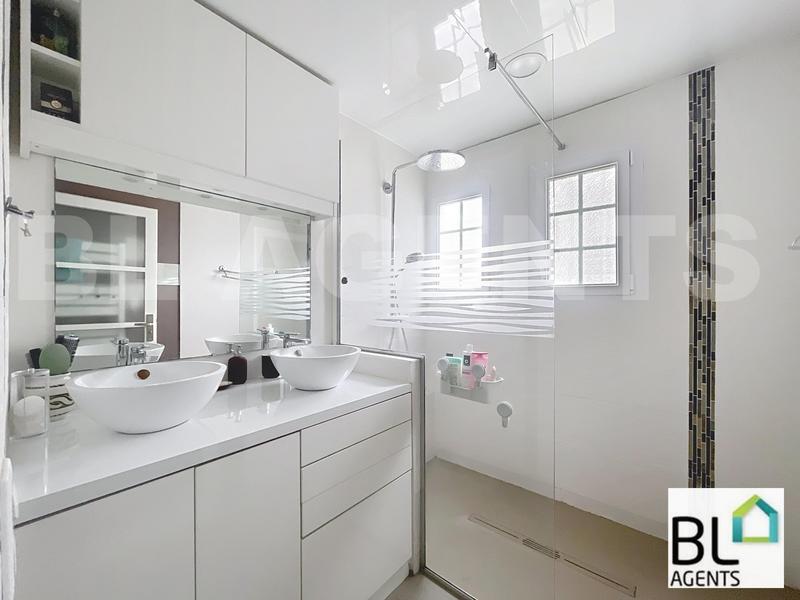 Pavillon - 102 m² - 6 pièces