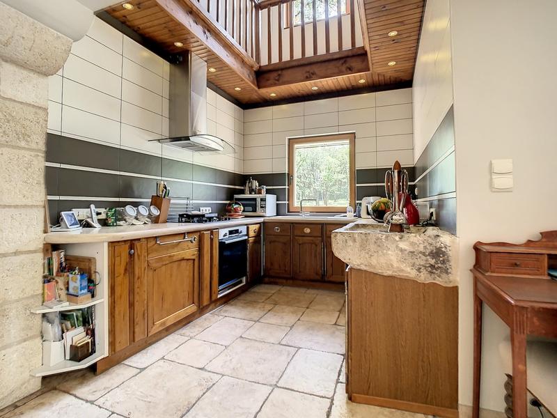 Maison - 200 m² - 6 pièces