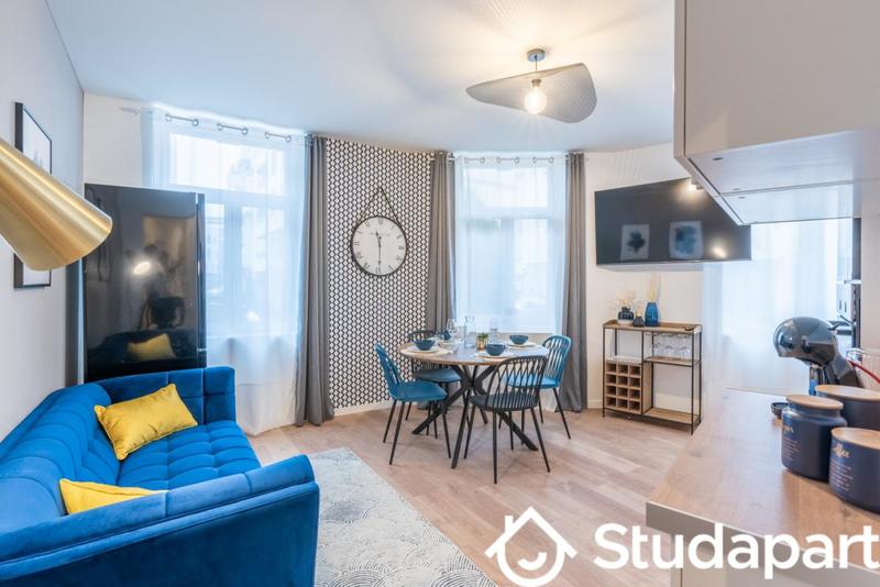 Chambre - 10 m² - 1 pièce