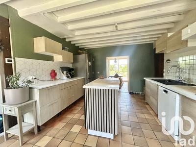 Maison - 218 m² - 11 pièces