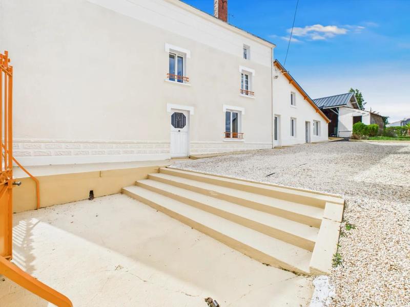 Maison - 291 m² - 6 pièces