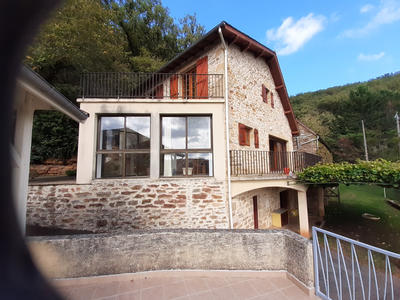 Maison - 140 m² - 6 pièces