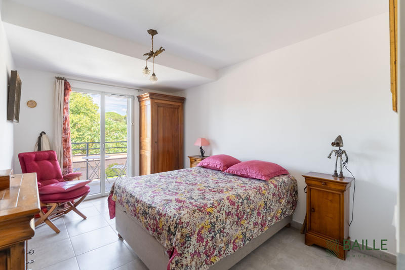 Appartement - 75 m² - 3 pièces