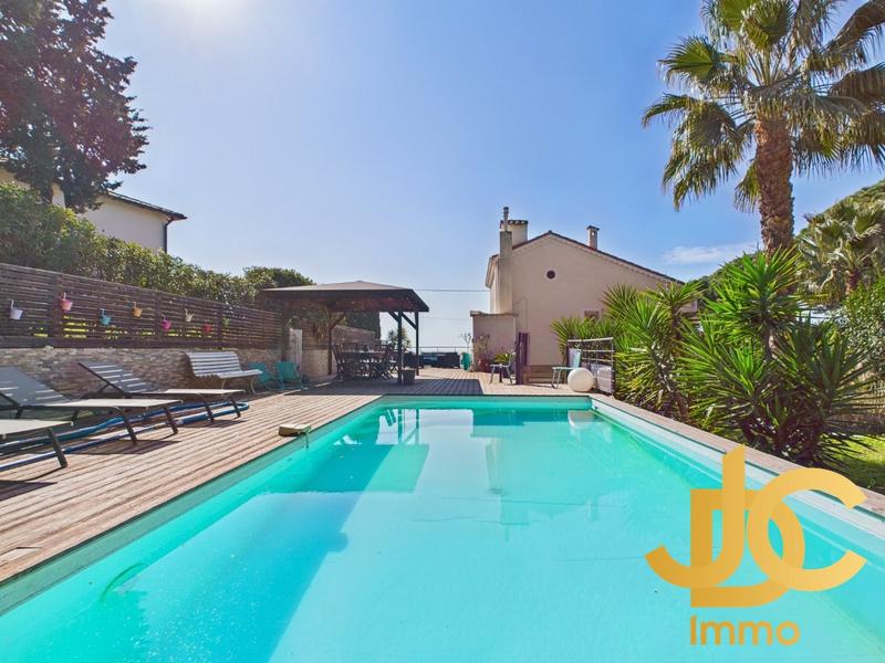 Maison - 112 m² - 5 pièces