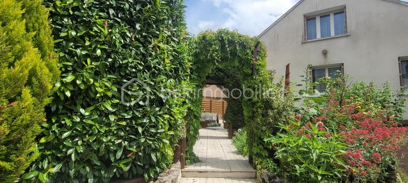 Maison de village - 130 m² - 6 pièces