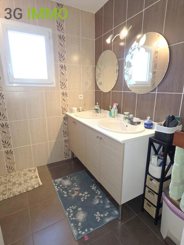 Maison - 105 m² - 5 pièces