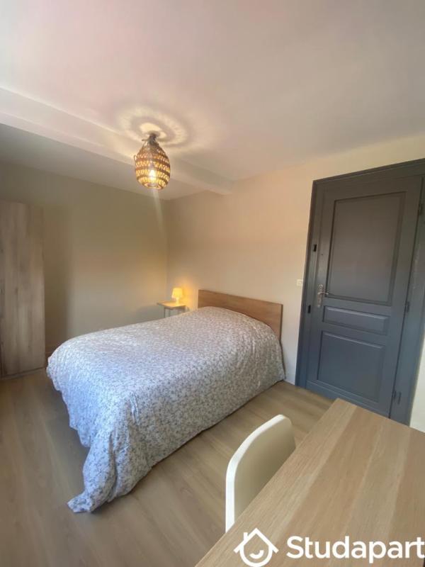 Chambre - 10 m² - 1 pièce