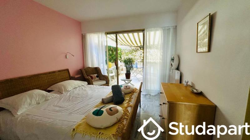 Chambre - 17 m² - 1 pièce