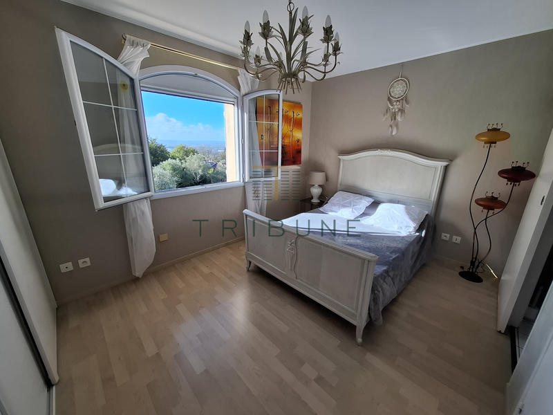 Maison - 130 m² - 4 pièces