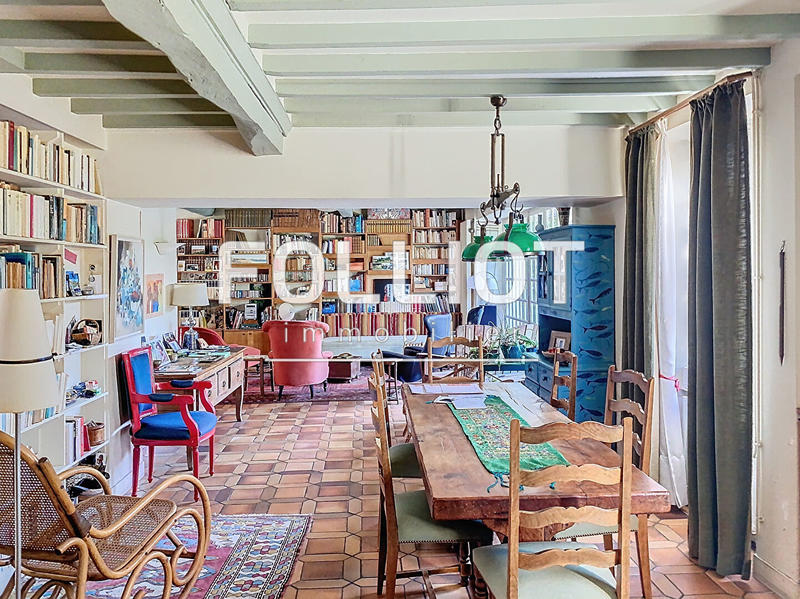 Maison - 180 m² - 8 pièces