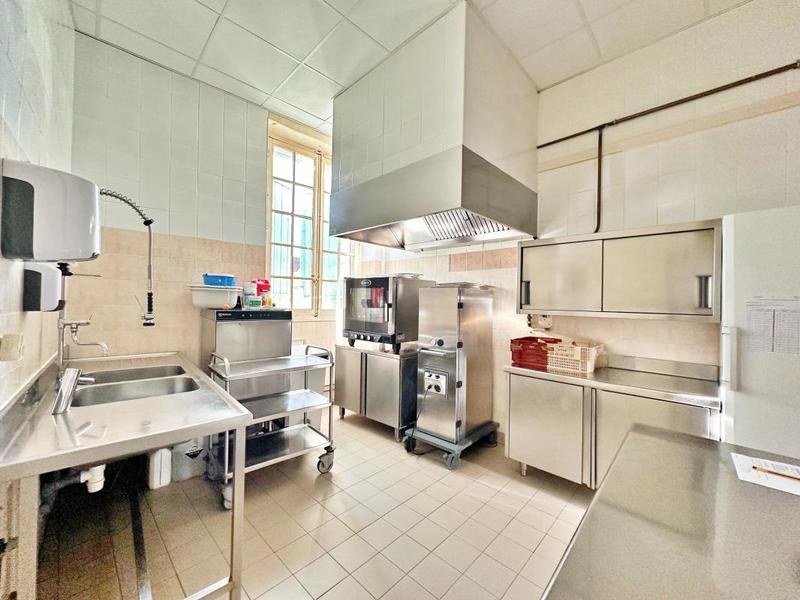 Immeuble - 237 m² - 10 pièces