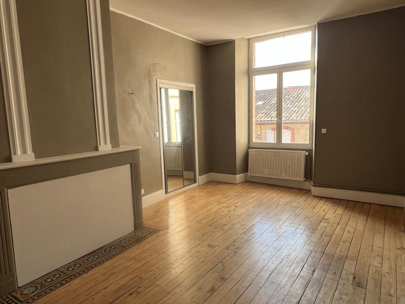 Appartement - 215 m² - 5 pièces