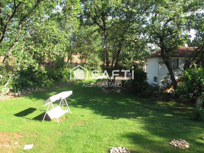 Maison - 399 m² - 20 pièces