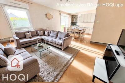 Maison - 94 m² - 5 pièces