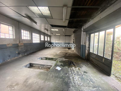 Local d'activités - 100 m²