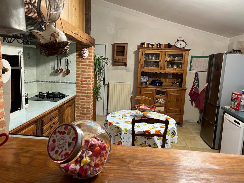 Maison - 331 m² - 10 pièces