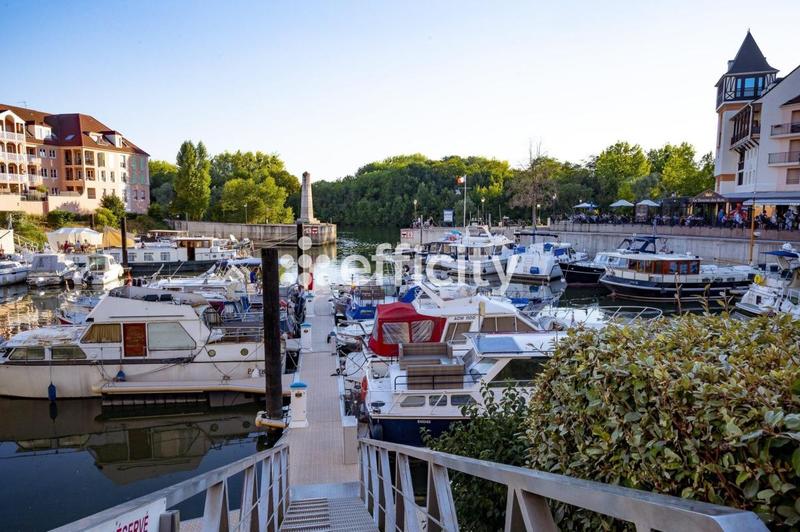 Appartement - 125 m² - 5 pièces