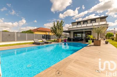 Maison - 170 m² - 7 pièces