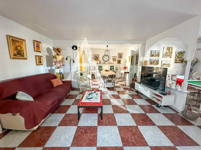 Maison - 90 m² - 3 pièces