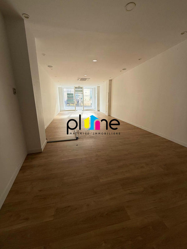 Local commercial - 300 m²