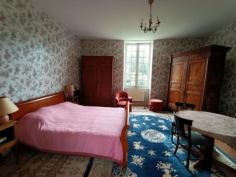 Maison - 369 m² - 10 pièces