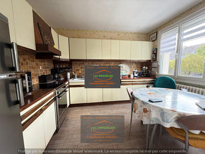 Maison - 84 m² - 5 pièces