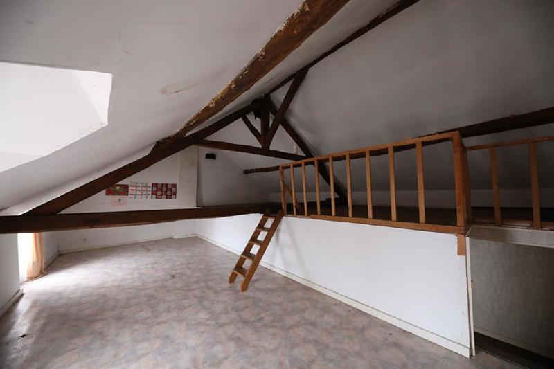 Maison - 104 m² - 4 pièces