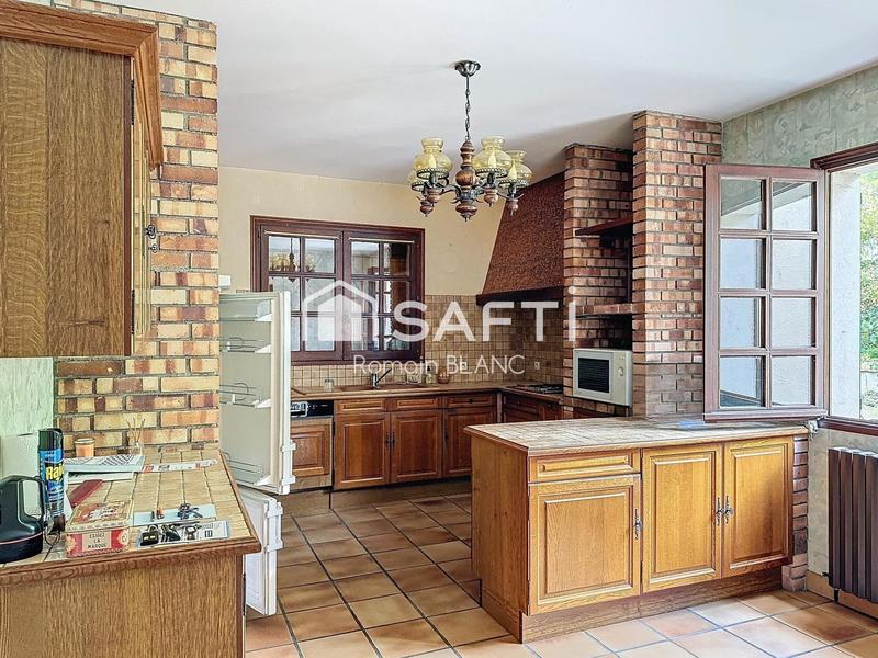 Maison - 227 m² - 7 pièces