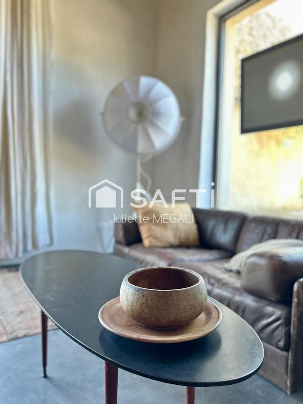 Maison - 450 m² - 6 pièces