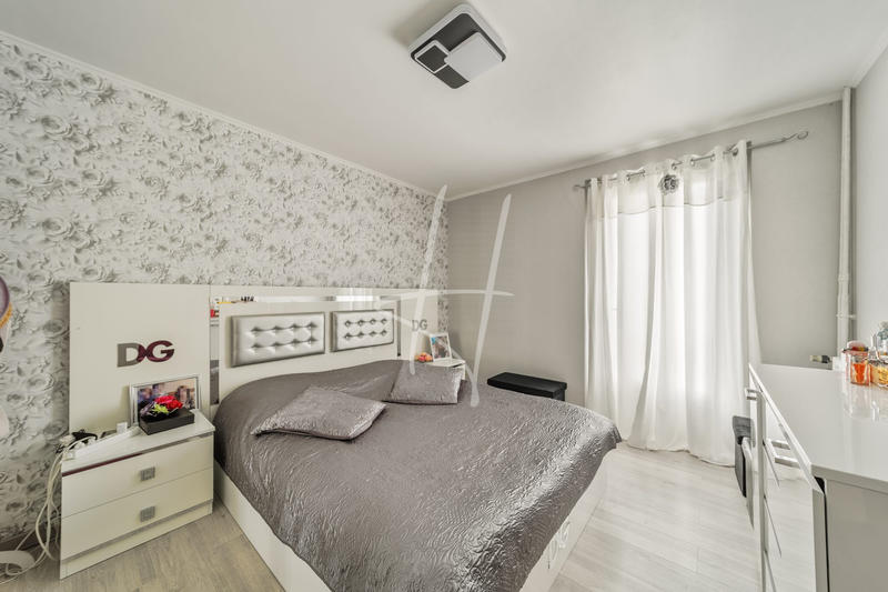 Appartement - 86 m² - 5 pièces