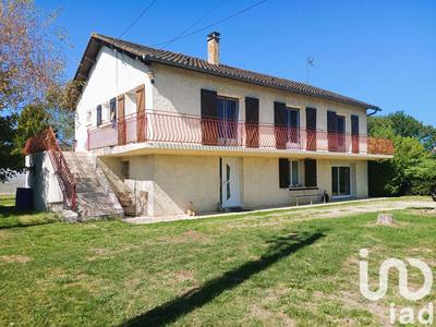 Maison - 168 m² - 8 pièces