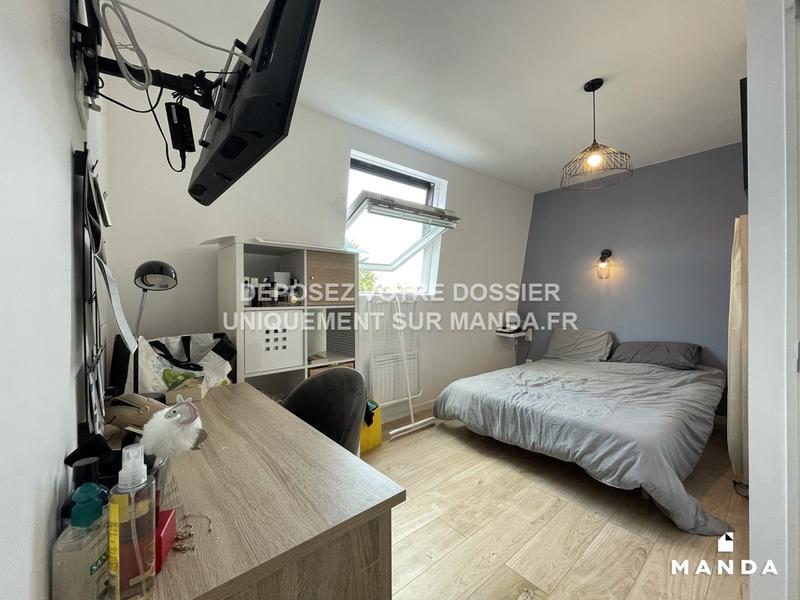 Chambre - 12 m² - 6 pièces