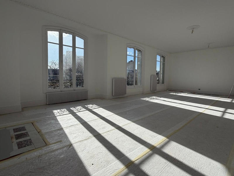 Appartement - 230 m² - 8 pièces