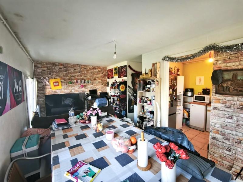 Appartement - 100 m² - 6 pièces