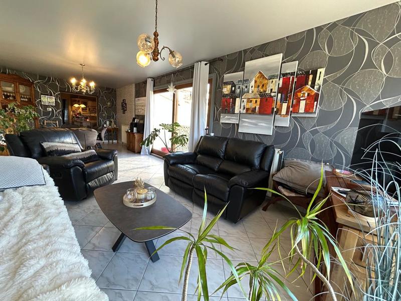 Maison - 180 m² - 6 pièces