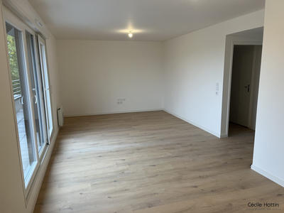 Appartement - 77 m² - 3 pièces