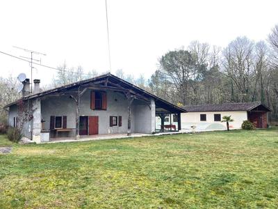 Maison - 150 m² - 5 pièces