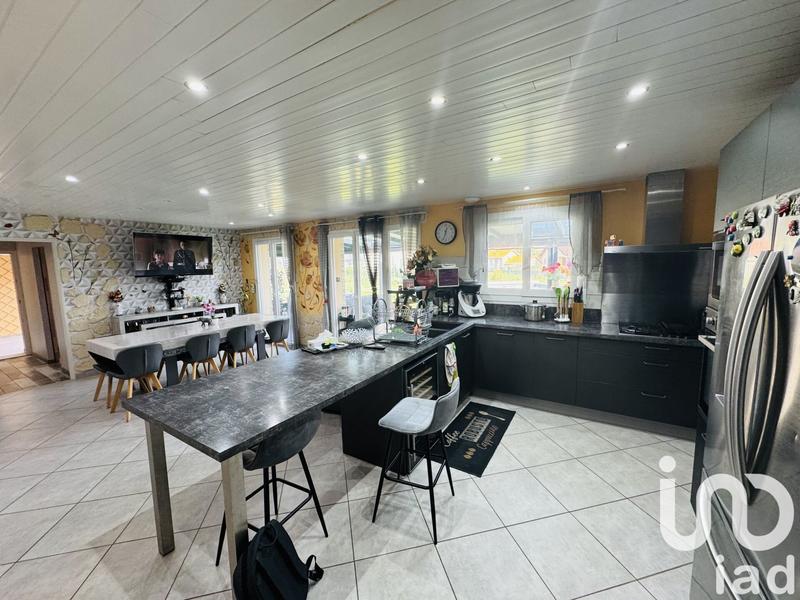 Maison - 137 m² - 4 pièces