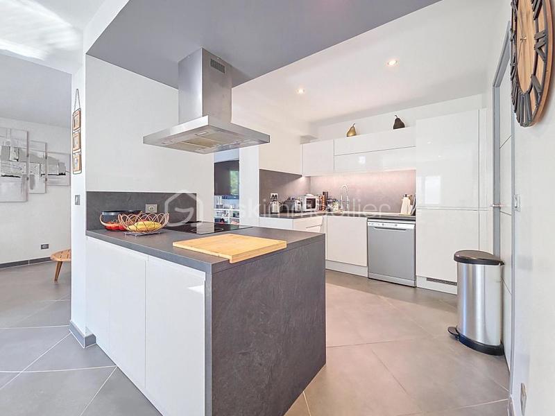 Maison - 115 m² - 6 pièces