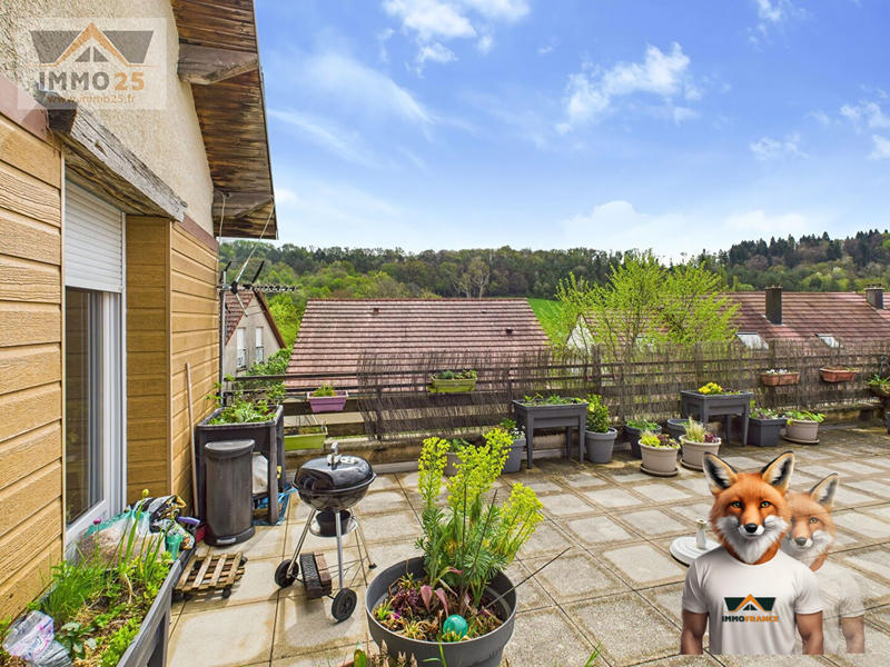 Maison - 280 m² - 10 pièces