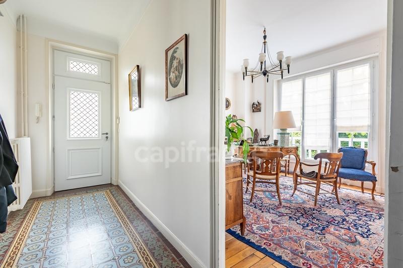 Maison - 170 m² - 7 pièces