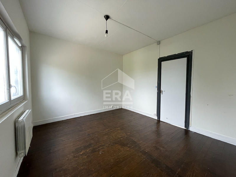 Immeuble - 90 m² - 5 pièces