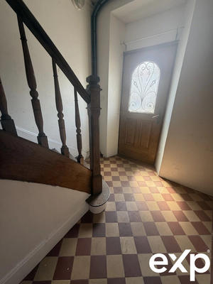 Maison - 163 m² - 9 pièces