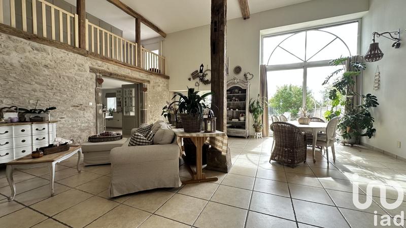 Maison - 246 m² - 6 pièces