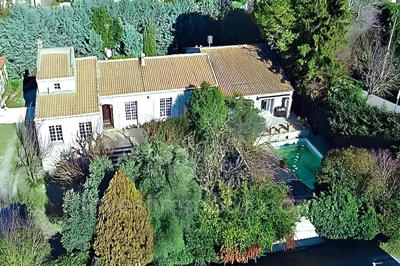 Villa - 230 m² - 7 pièces