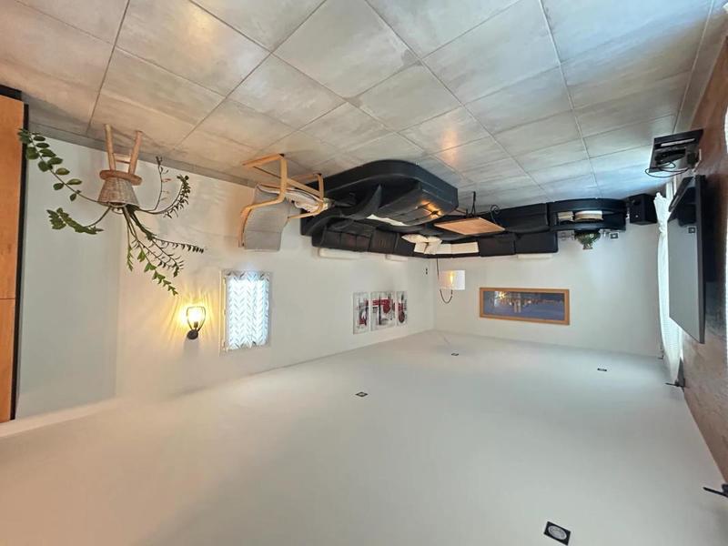 Maison - 190 m² - 2 pièces